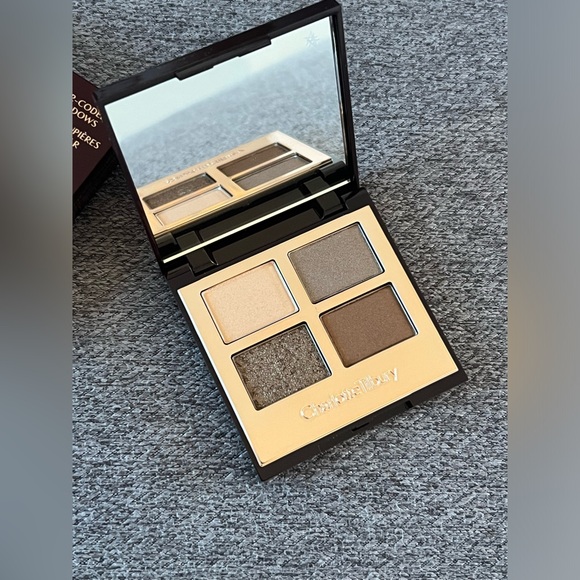 New Charlotte Tilbury Luxury Eye Shadow Palette the Golden Goddess - Picture 6 of 7